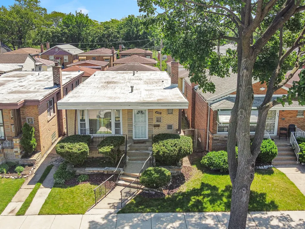 1306 East 88th Place Chicago IL 60619
