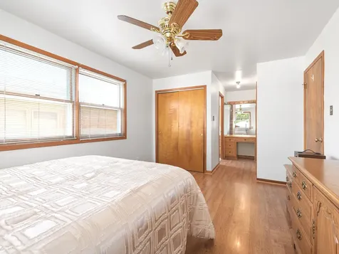 1306 East 88th Place Chicago IL 60619