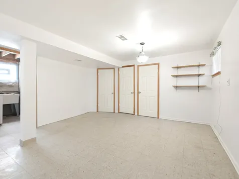 1306 East 88th Place Chicago IL 60619