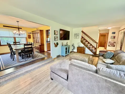 1711 Shaw Woods Drive Rockford IL 61107