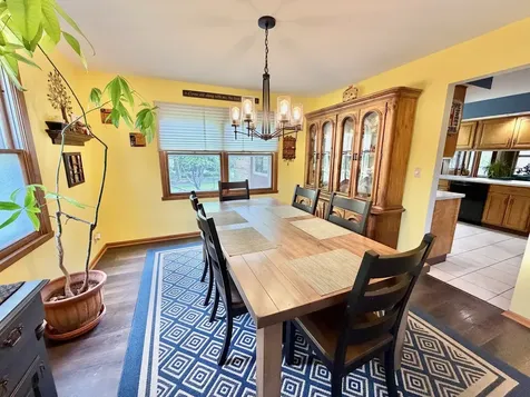 1711 Shaw Woods Drive Rockford IL 61107