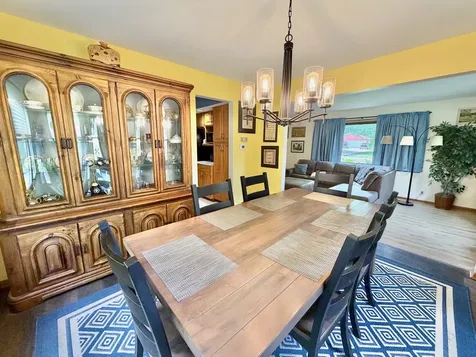 1711 Shaw Woods Drive Rockford IL 61107