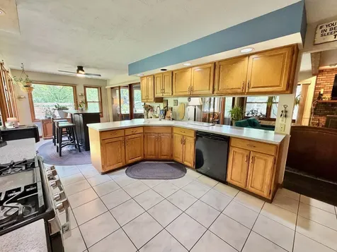 1711 Shaw Woods Drive Rockford IL 61107