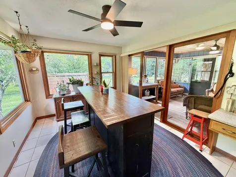 1711 Shaw Woods Drive Rockford IL 61107