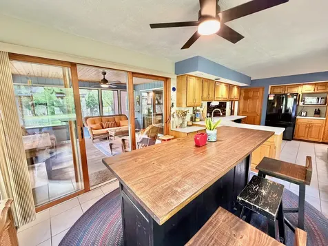 1711 Shaw Woods Drive Rockford IL 61107