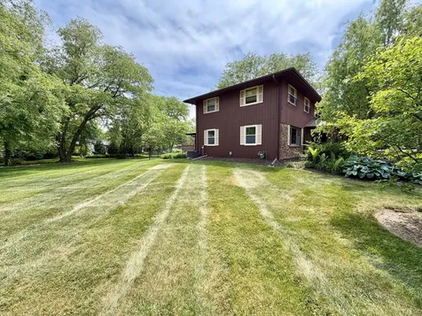 1711 Shaw Woods Drive Rockford IL 61107