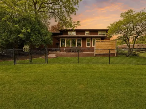 1711 Shaw Woods Drive Rockford IL 61107