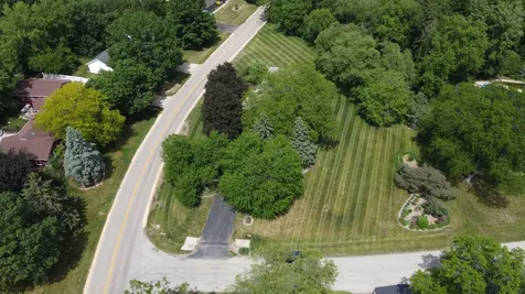 1711 Shaw Woods Drive Rockford IL 61107