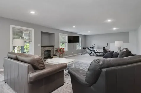 2402 Sanford Lane Normal IL 61761