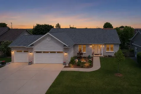 2402 Sanford Lane Normal IL 61761