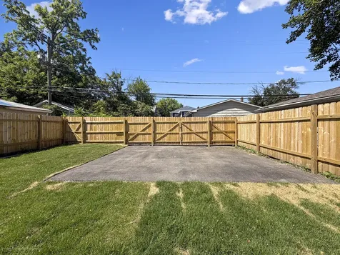 353 West 15th Place Chicago Heights IL 60411