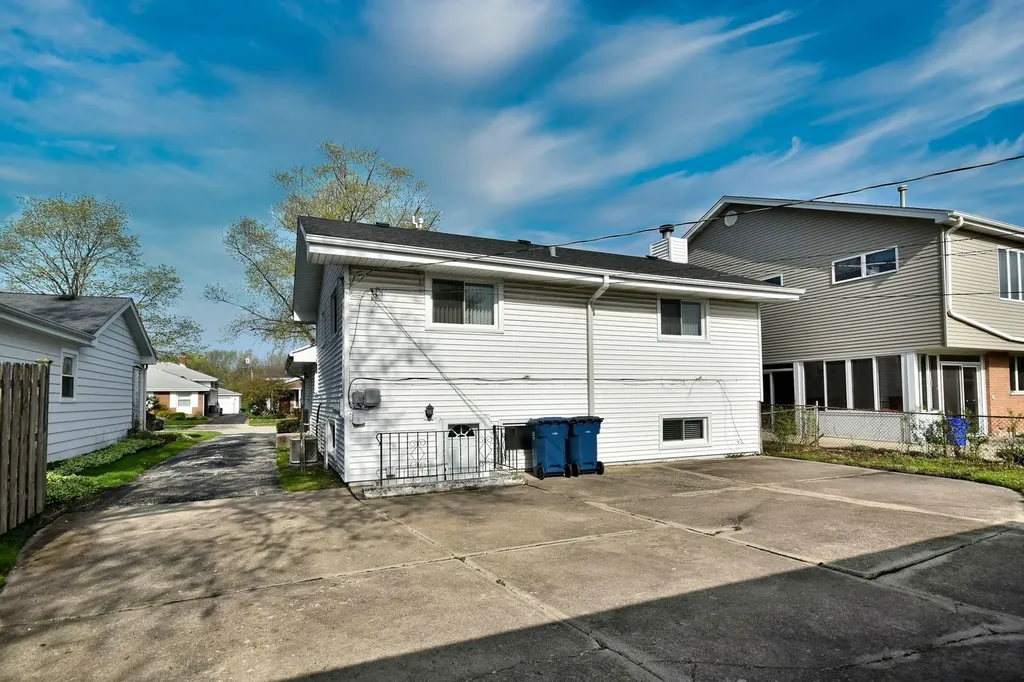 861 South Hawthorne Avenue Elmhurst IL 60126