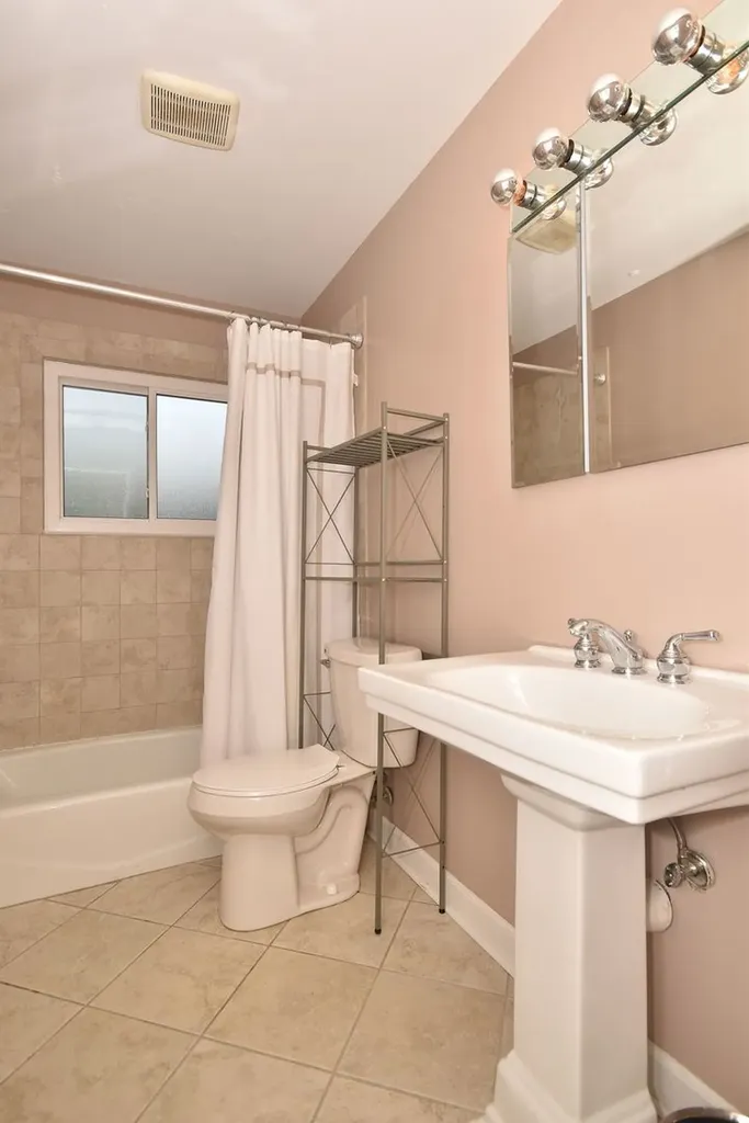 861 South Hawthorne Avenue Elmhurst IL 60126