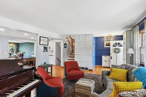 523 West Winchester Road Chicago Heights IL 60411