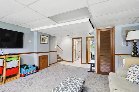523 West Winchester Road Chicago Heights IL 60411