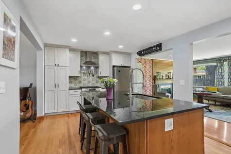 523 West Winchester Road Chicago Heights IL 60411
