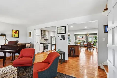 523 West Winchester Road Chicago Heights IL 60411