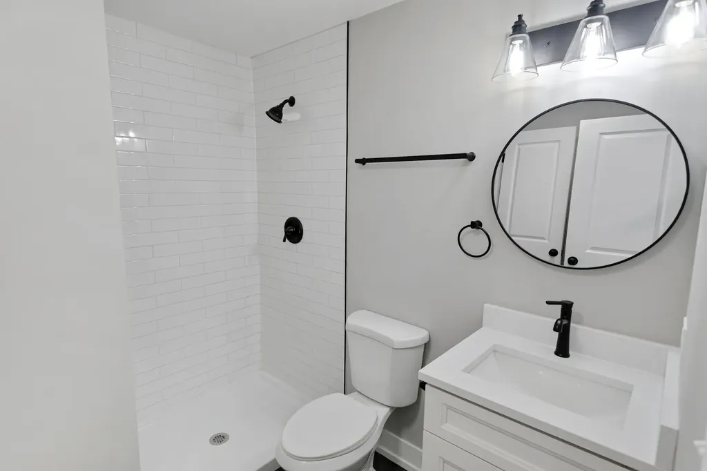 28W555 Leverenz Road Naperville IL 60564
