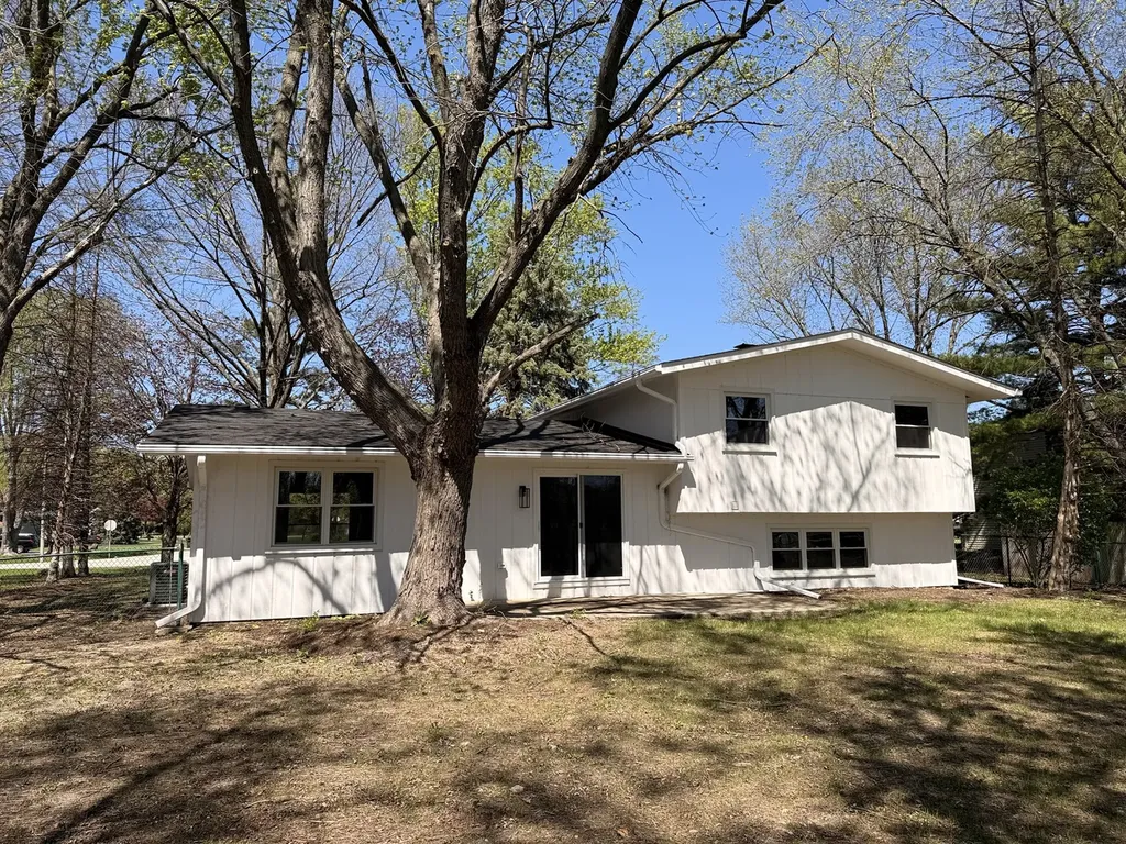 28W555 Leverenz Road Naperville IL 60564