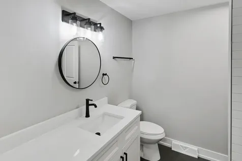 28W555 Leverenz Road Naperville IL 60564