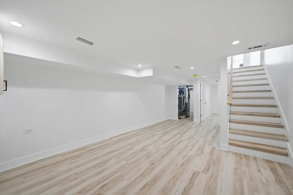 1034 West 87th Street Chicago IL 60620