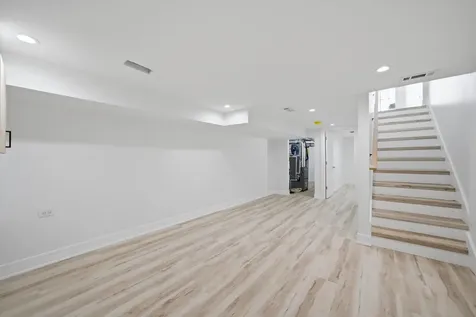 1034 West 87th Street Chicago IL 60620