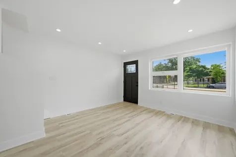 1034 West 87th Street Chicago IL 60620