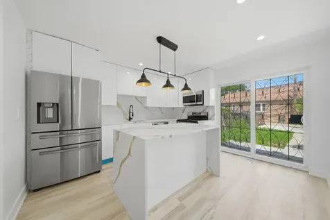 1034 West 87th Street Chicago IL 60620