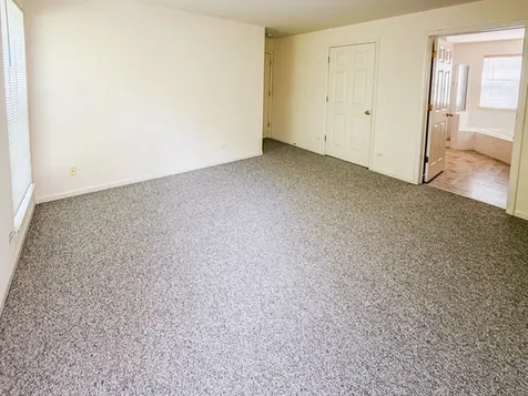 17080 West Cunningham Court Libertyville IL 60048