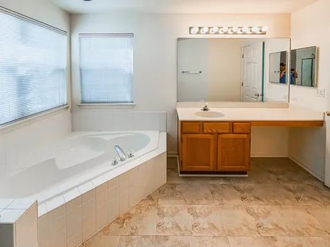 17080 West Cunningham Court Libertyville IL 60048
