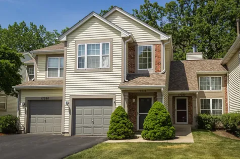 17080 West Cunningham Court Libertyville IL 60048