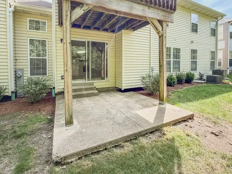17080 West Cunningham Court Libertyville IL 60048