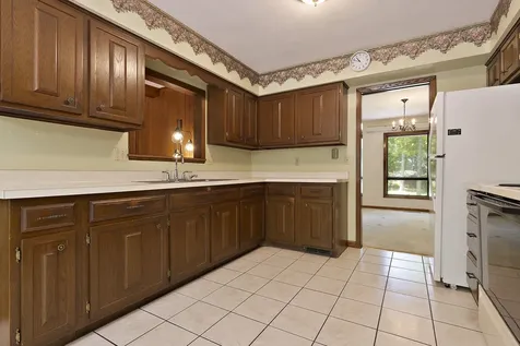 822 Lakewood Rockford IL 61102