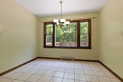 822 Lakewood Rockford IL 61102