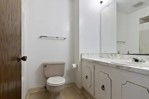 822 Lakewood Rockford IL 61102