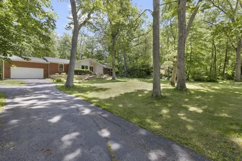 822 Lakewood Rockford IL 61102