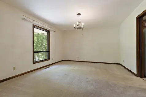 822 Lakewood Rockford IL 61102