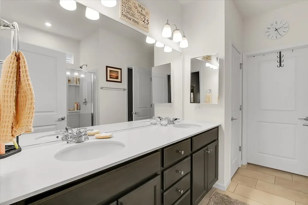 3243 Sweetgrass Circle Aurora IL 60503