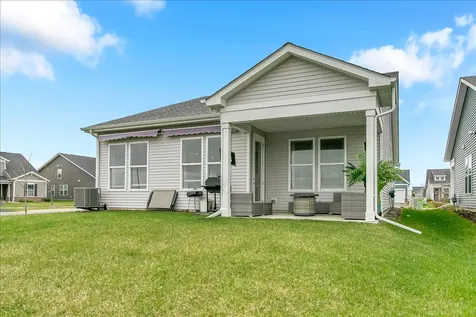3243 Sweetgrass Circle Aurora IL 60503