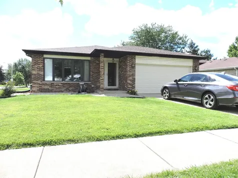 6931 Coachwood Trail Tinley Park IL 60477