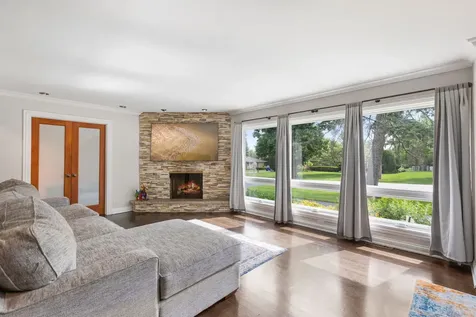 606 Country Club Drive Itasca IL 60143
