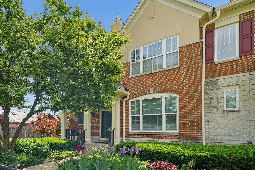 671 Central Avenue Deerfield IL 60015