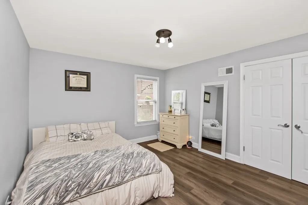 5115 Jarlath Avenue Skokie IL 60077