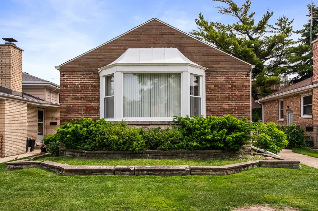 5115 Jarlath Avenue Skokie IL 60077