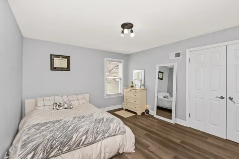 5115 Jarlath Avenue Skokie IL 60077