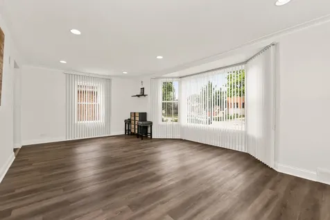 5115 Jarlath Avenue Skokie IL 60077