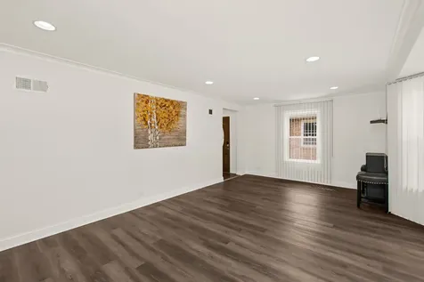 5115 Jarlath Avenue Skokie IL 60077