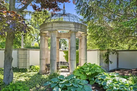 919 Hill Road Winnetka IL 60093