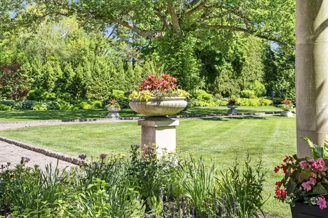 919 Hill Road Winnetka IL 60093