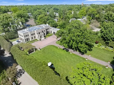 919 Hill Road Winnetka IL 60093